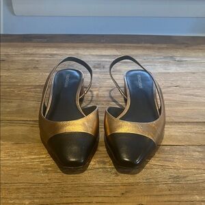 Veronica Beard Black and Metallic Bronze Pointed Slingback Flats